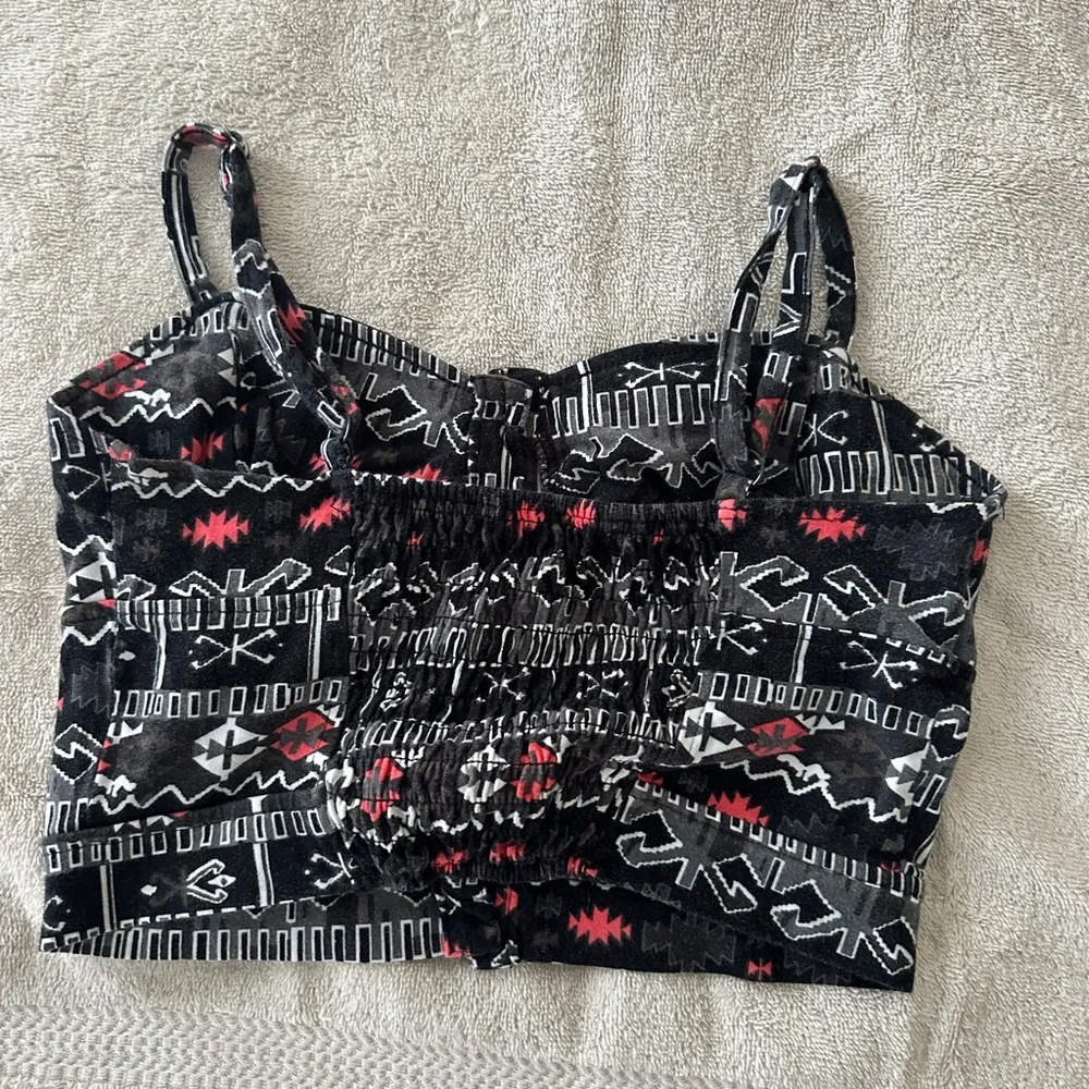 Patterned crop top - Picture 2 of 2